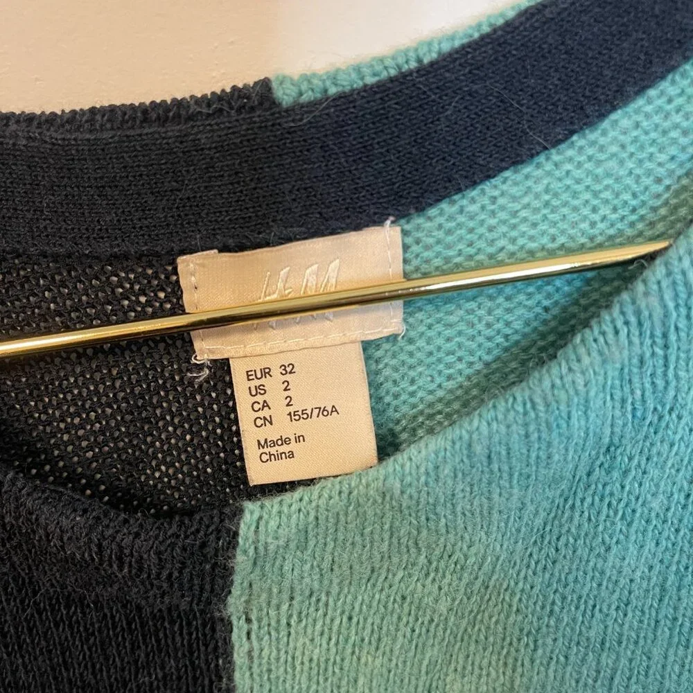 Colorblock Sweater - Picture 3 of 4